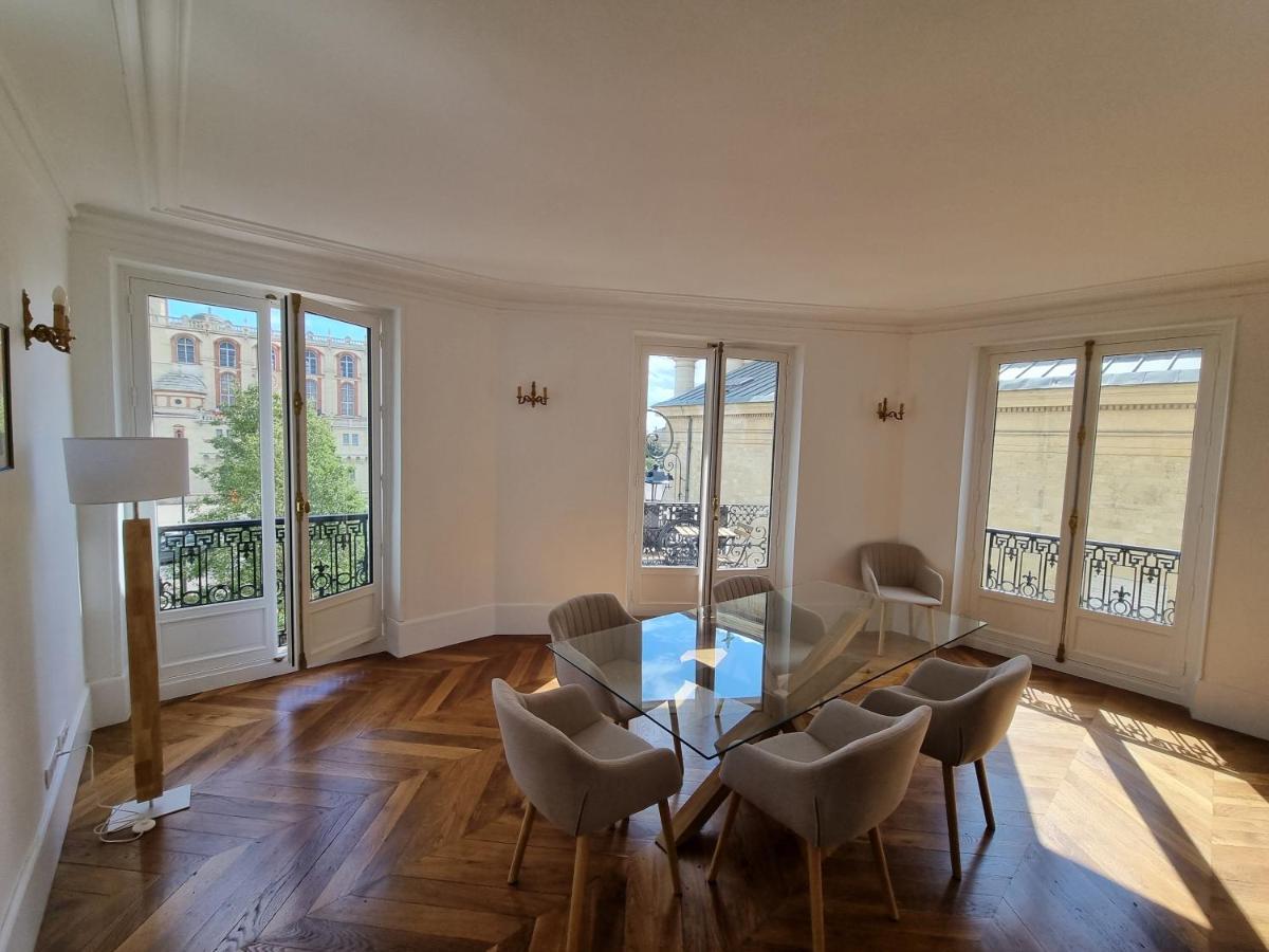 Face Chateau St Germain En Laye, Appartement 4 A 6 Personnes, 23 Min De Paris Champs-Elysees Сен-Жермен-ан-Ле Екстер'єр фото