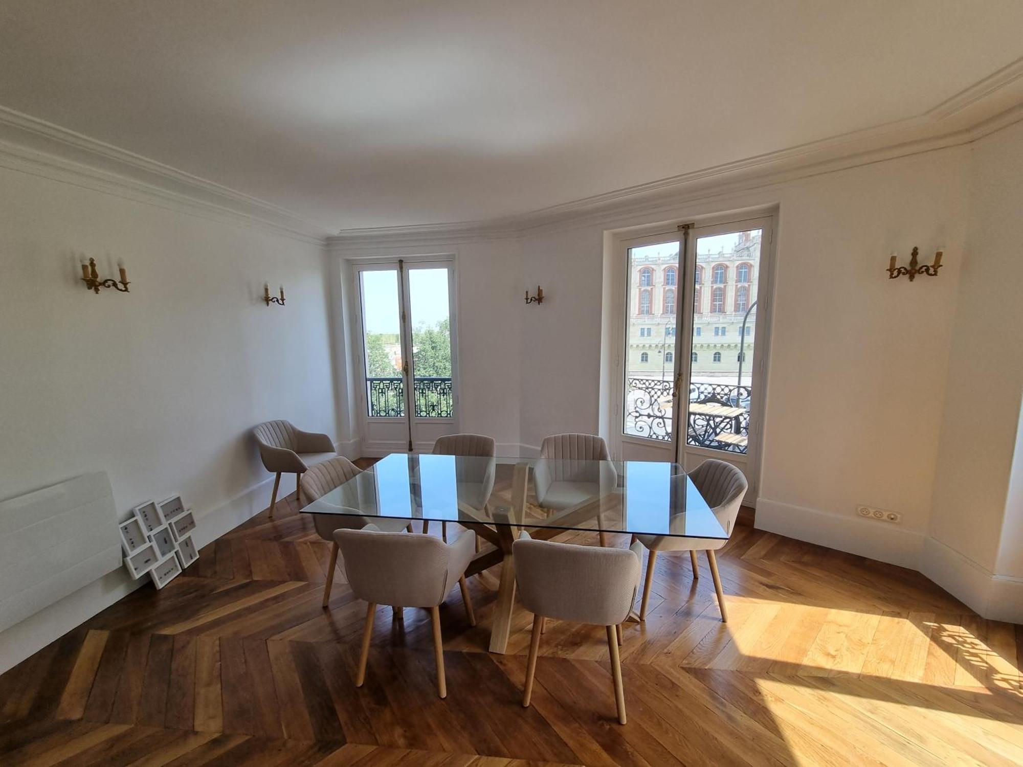 Face Chateau St Germain En Laye, Appartement 4 A 6 Personnes, 23 Min De Paris Champs-Elysees Сен-Жермен-ан-Ле Екстер'єр фото