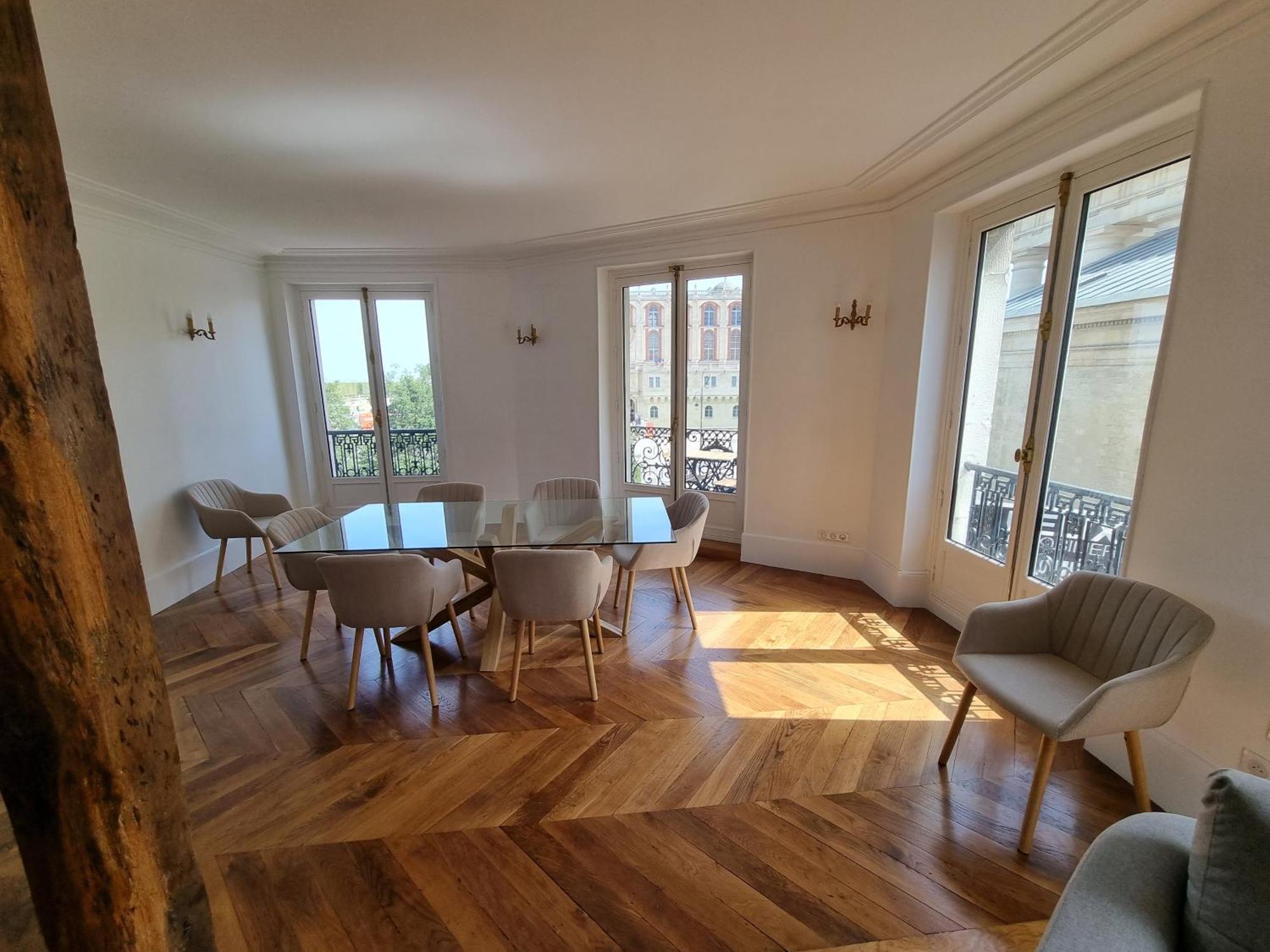 Face Chateau St Germain En Laye, Appartement 4 A 6 Personnes, 23 Min De Paris Champs-Elysees Сен-Жермен-ан-Ле Екстер'єр фото